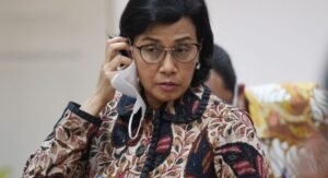 Ekonomi Global di Persimpangan Jalan: Antara Pertumbuhan Terhambat dan Tantangan Inflasi