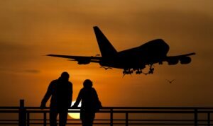 Menjelajahi Dunia, Memperkaya Jiwa: Panduan Lengkap Traveling Saat Liburan