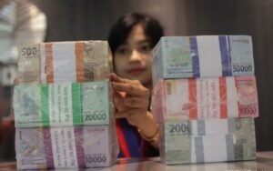 Tentu, mari kita bahas ekonomi internasional hari ini dalam sebuah artikel yang informatif dan mudah dipahami.