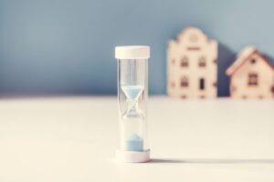 Tentu, mari kita bahas kondisi pasar properti terkini dalam sebuah artikel yang informatif dan mudah dipahami.