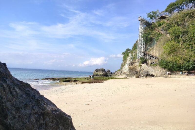 Destinasi Pantai Tersembunyi yang Wajib Dikunjungi di Bali: Surga yang Belum Terjamah