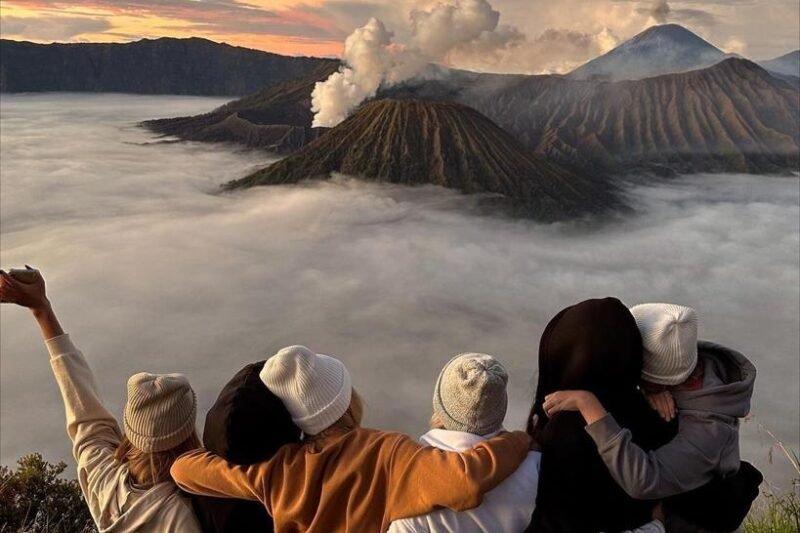 Mendaki Gunung: Petualangan Impian Para Pemula, Dimulai dari Mana?