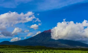 Menjelajahi Horizon Baru: Kabar Terkini dan Masa Depan Jalur Pendakian di Indonesia