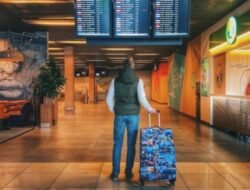 Jet Lag: Musuh Perjalanan Antar Zona Waktu dan Cara Menaklukkannya