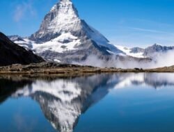 Mendaki Puncak Impian: Menjelajahi Pegunungan dengan Pemandangan Spektakuler