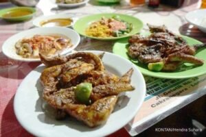 Menjelajahi Cita Rasa Lokal: Rekomendasi Kuliner Jalanan yang Wajib Dicoba Saat Liburan