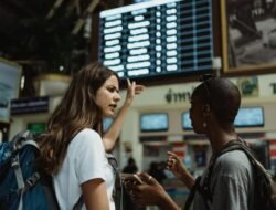 Menjelajahi Dunia, Merangkul Perbedaan: Menghadapi Tantangan Traveling di Negara dengan Budaya Berbeda