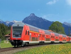 Tentu, mari kita susun panduan lengkap untuk menjelajahi Eropa dengan kereta api, yang disesuaikan untuk para pelancong.